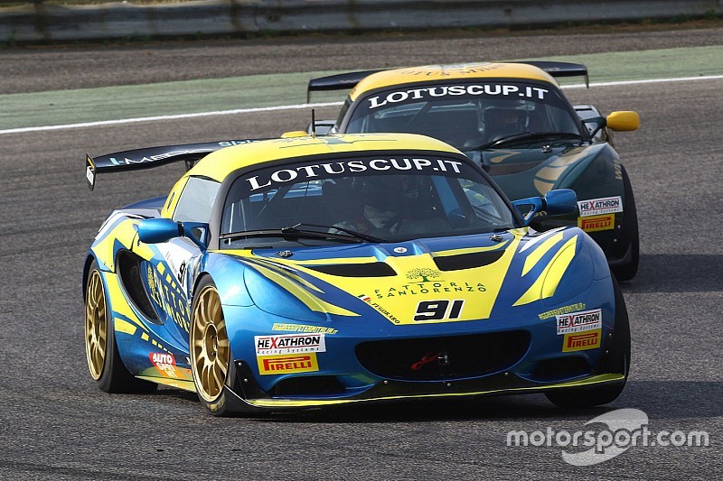 Pegoraro e Pasotti firmano le due pole position Lotus Cup Italia ad Adria