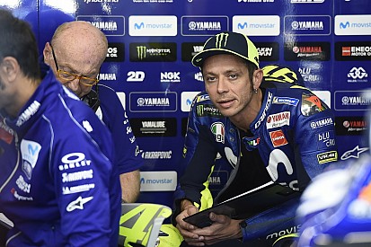 Rossi, Vinales'in takım şefini istediğini yalanladı