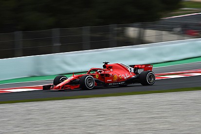 F1 drivers struggling to "stay on track" in cold testing - Vettel