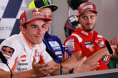 “Ainda somos os mesmos”, diz Márquez após atitude de Rossi