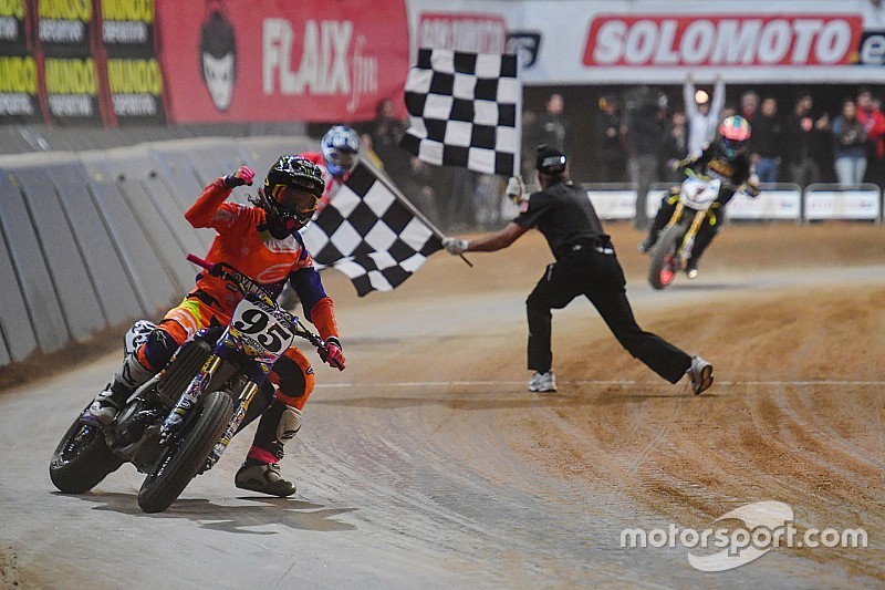 Foto’s: Spektakel in Superprestigio, ondanks ontbreken Marquez