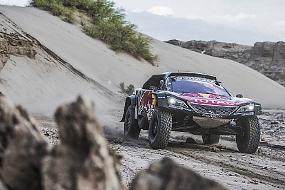 VIDEO: La etapa 12 de autos en el Dakar
