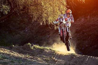VIDEO: La etapa 13 del Dakar para autos y motos