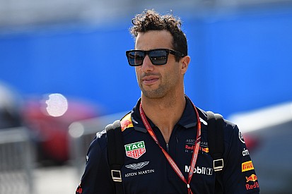 Ricciardo would be "bold" to join teams he's lapping