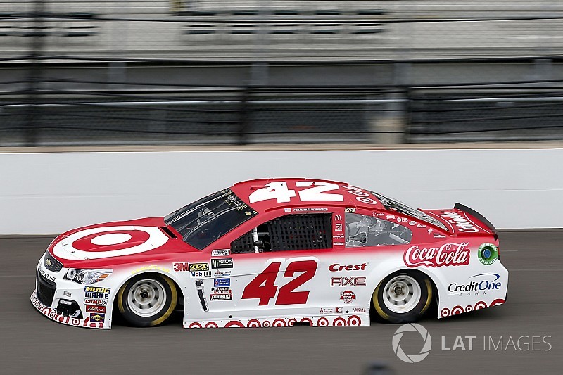 VIDEO: El llamativo festejo de Chip Ganassi por la victoria de Kyle Larson
