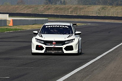 RKC/TGM Motorsport porta al debutto la nuova Honda Civic TCR a Dubai