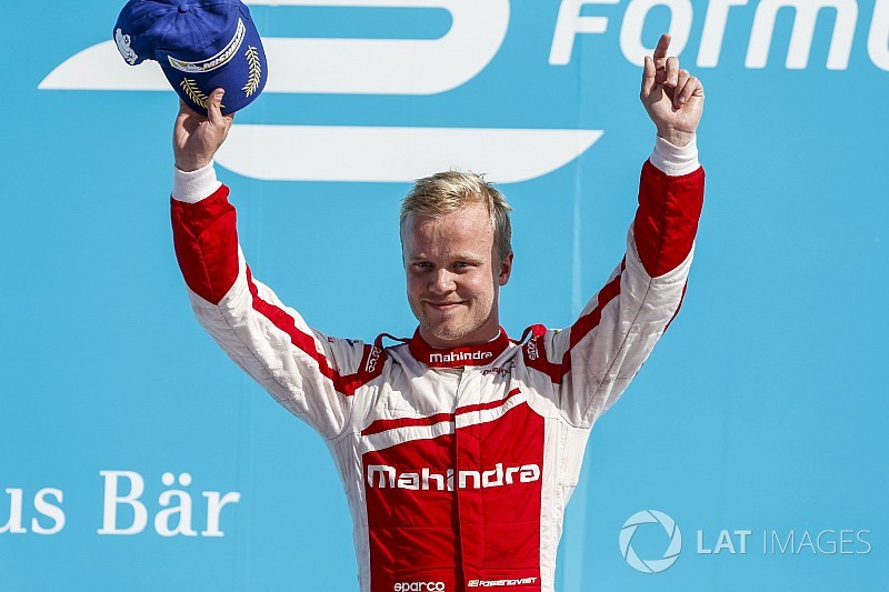 Rosenqvist realizará prueba con Ganassi en auto de IndyCar
