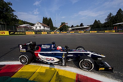 Monza F2: Ghiotto ikinci yarışı savaşarak kazandı