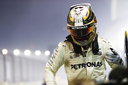 Stand: Hamilton profiteert optimaal van DNF Vettel, Perez evenaart Verstappen