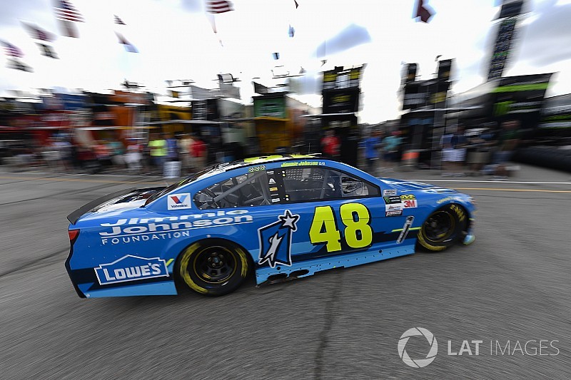 Jimmie Johnson terminó satisfecho las pruebas en Chicagoland