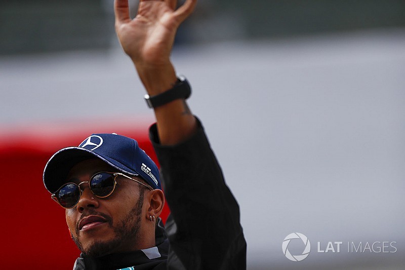 Hamilton, Monza için Mercedes'e güveniyor