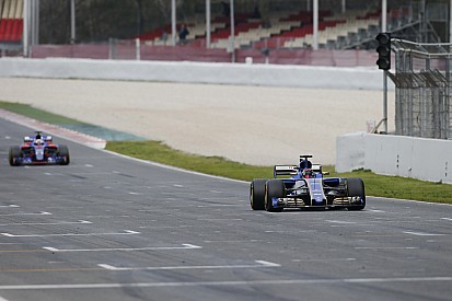 Losing to year-old Ferrari engine "a desperate situation" - Sainz
