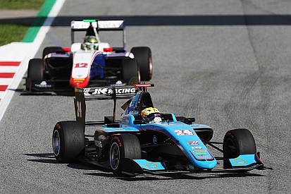GP3 Barcelona: Pembalap India, Maini, rebut kemenangan perdana