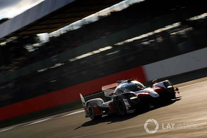Auto - Endurance: Alonso, Buemi et Nakajima disqualifiés après leur succès Auto - Endurance: Alonso, Buemi et Nakajima disqualifiés après leur succès