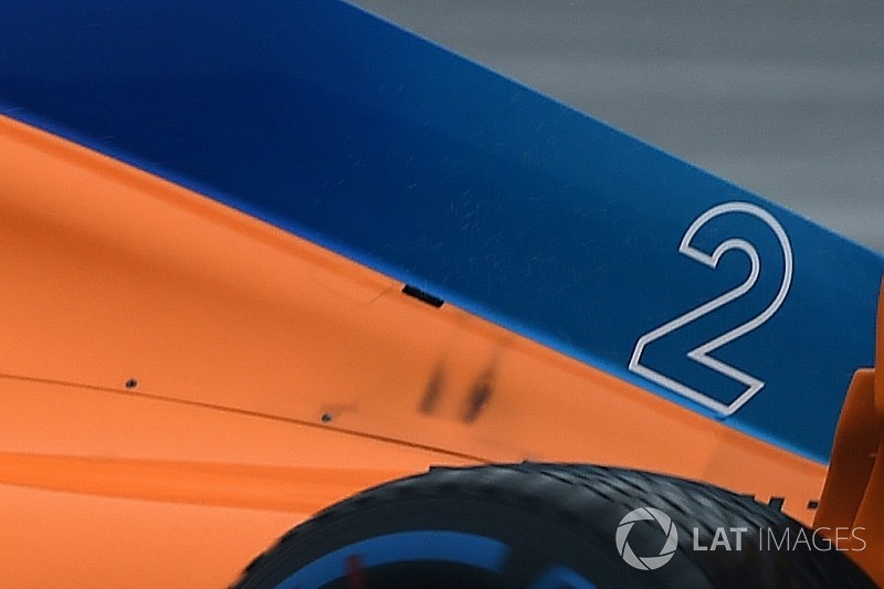 «Дурацкий болт за два фунта». В McLaren рассказали о поломке на тестах