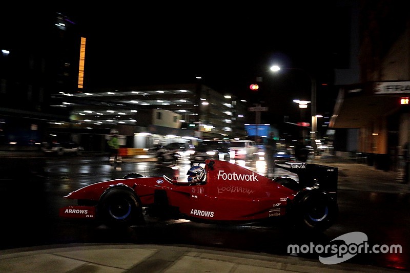 Vidéo - Le court-métrage des F1 dans les rues d'Adélaïde