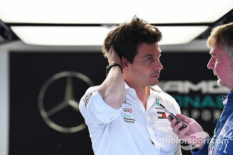 Mercedes: Sorunların sebebi motor güncellemesi değil