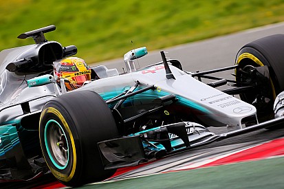 F1-Test Barcelona: Mercedes dreht erstmals in der Formel 1 2017 auf