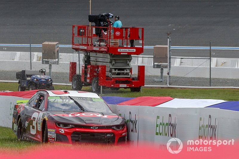 Austin Dillon es el primer descalificado en la disputa de la serie por la Copa