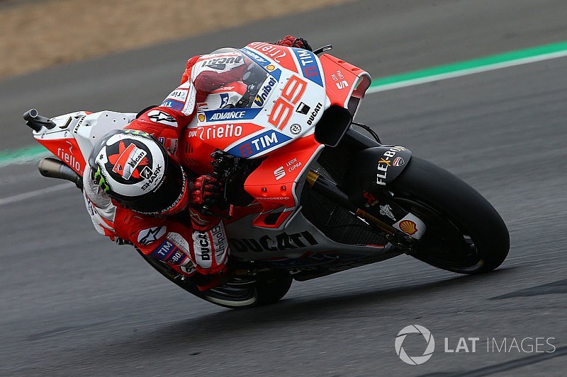 Lorenzo admite que ainda há longo caminho para vitória