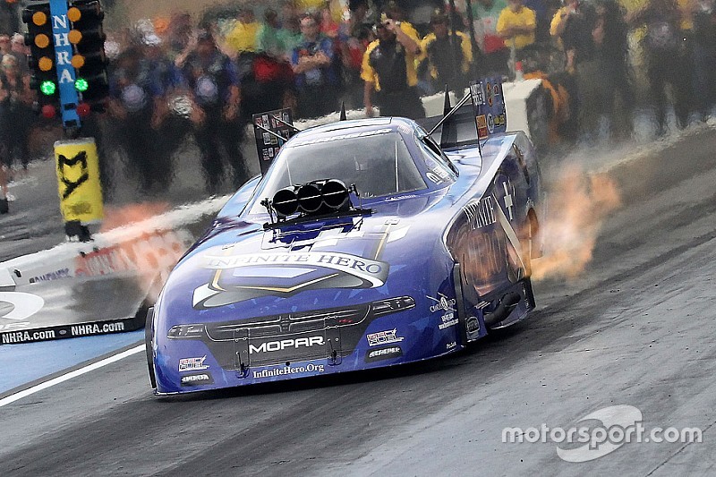 Beckman wins Funny Car Traxxas Nitro Shootout