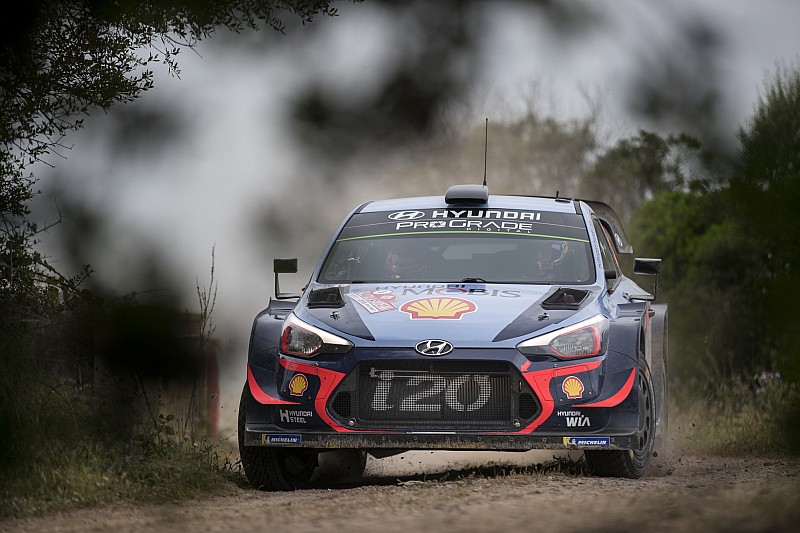 Sardegna, PS3: Mikkelsen allunga, Neuville è secondo