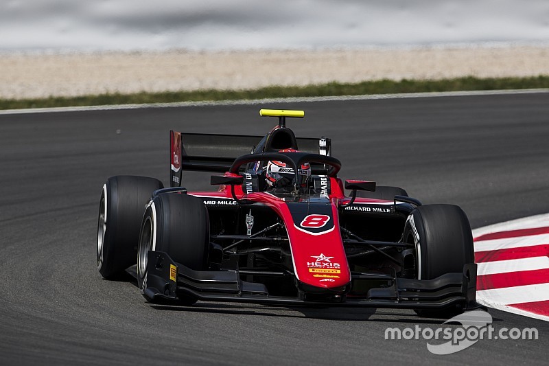 Russell gana la carrera feature en la F2 en España