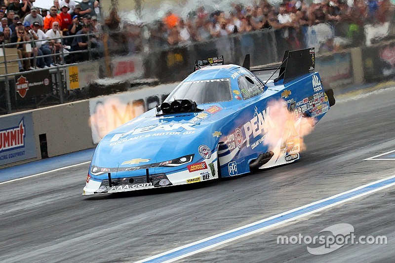 Відео: машина вибухнула на змаганнях Winternationals