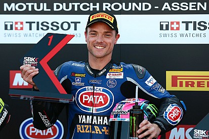 Assen WSBK: Lowes outpaces Rea for maiden pole