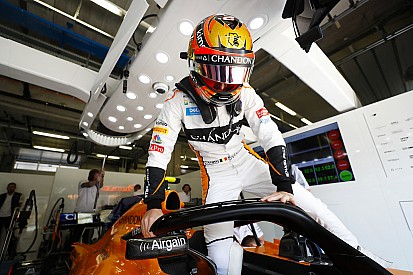 Alonso 9-0-ra vezet Vandoorne ellen a McLarennél
