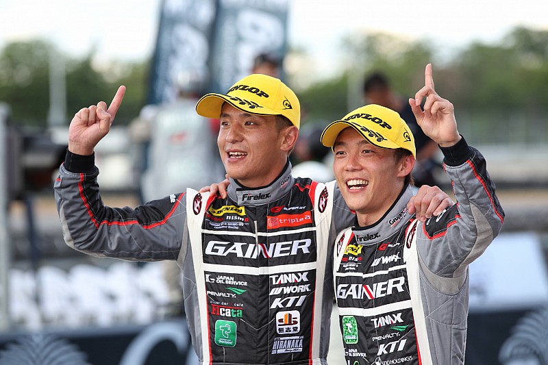 安田裕信スーパーGT参戦100戦目で優勝「チームとチームメイトに感謝」
