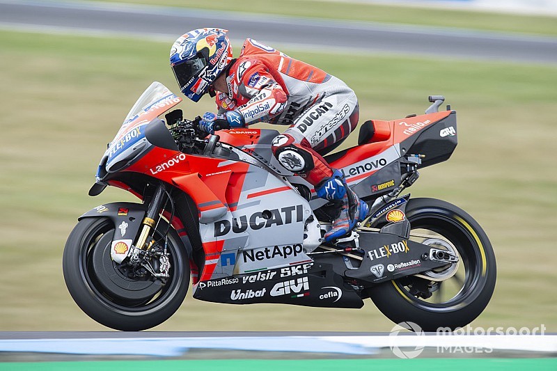 MotoGP, Sepang, Libere 1: Dovizioso e Rossi al top, Lorenzo prende 3