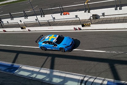 Test Monza, Day 1: Björk fora, bandiera rossa. Problemi in Honda
