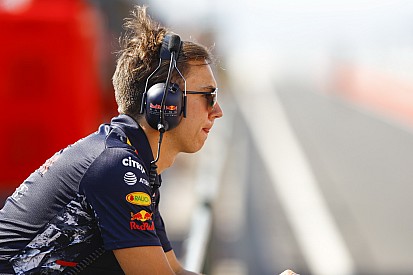 Gasly tagadja, hogy Malajziában Sainz helyére ülhet a Toro Rossónál
