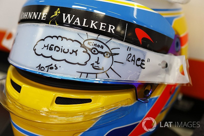 Alonso dá primeira pista de como será seu novo capacete