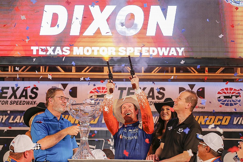 Texas IndyCar: Dixon 1. olarak şampiyonada liderliğe yükseldi