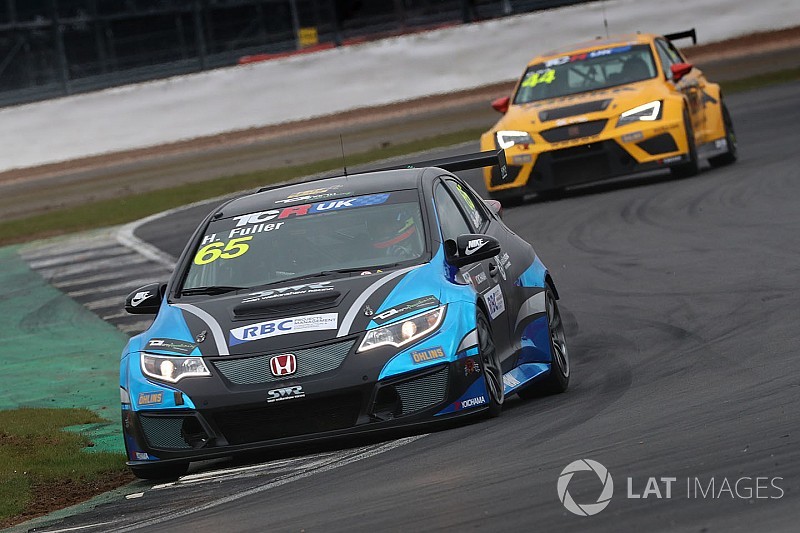 UK: Fuller torna sulla Honda a Brands Hatch