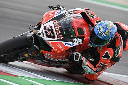 Test Portimao, Giorno 1: Melandri davanti a tutti nel giorno della conferma del suo addio alla Ducati