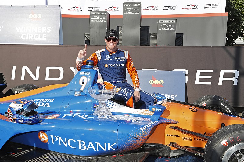 Scott Dixon trionfa a Toronto e prende il largo in campionato