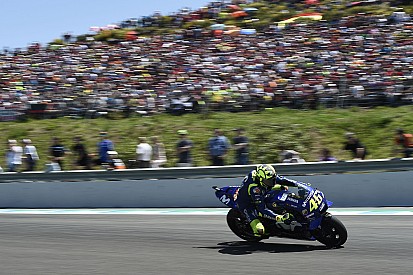 Valentino Rossi y el problema de potencia de su Yamaha