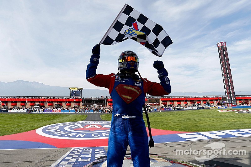 Jimmie Johnson logra un 'súper' triunfo en Fontana