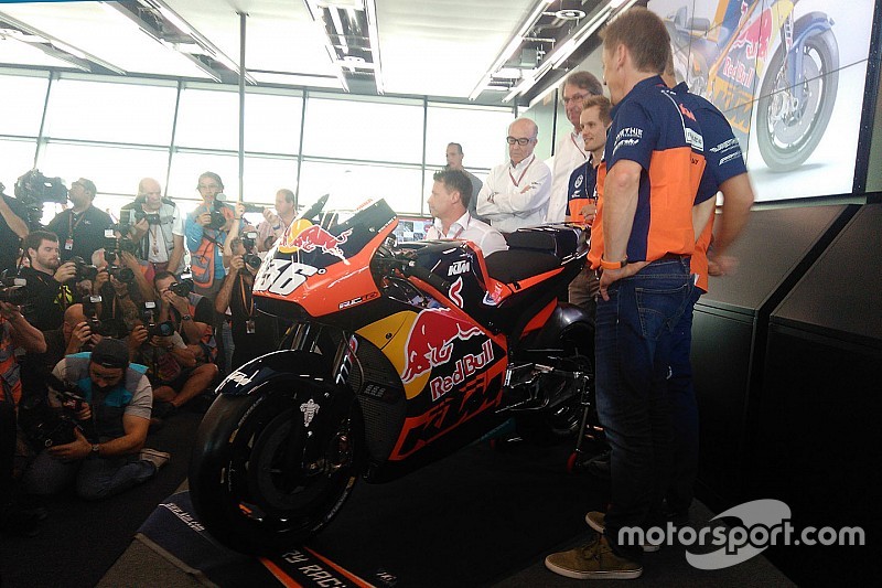 KTM, è già 2017: presentata ufficialmente la RC16 al Red Bull Ring