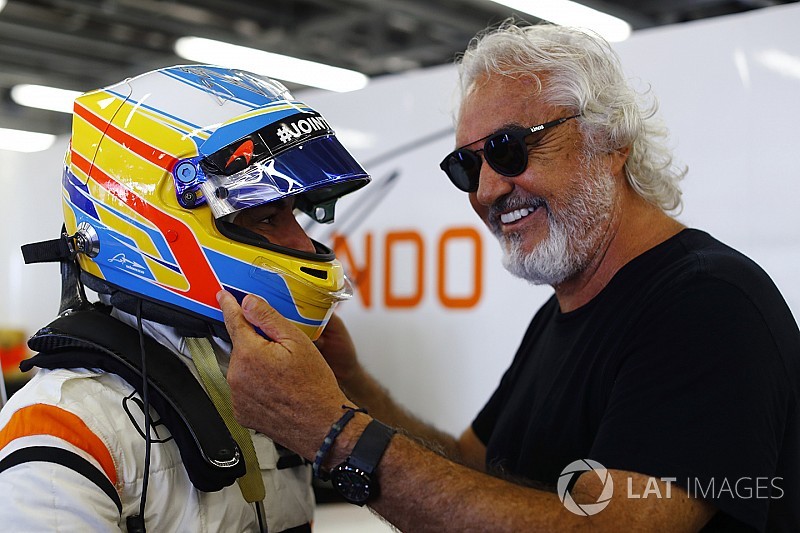 Briatore: Alonso umarım 2018'de podyuma çıkabilir