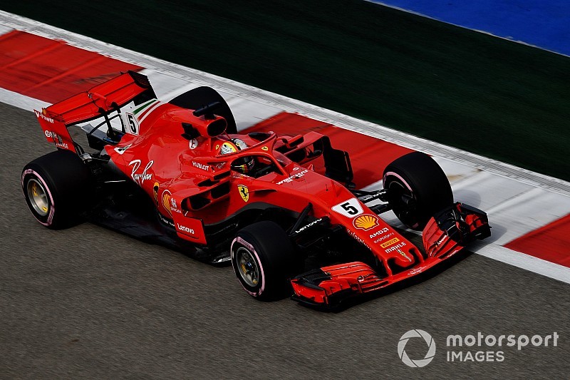 Lastige vrijdag voor Vettel: “Moeilijk in korte en lange runs”