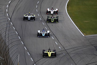 Bourdais: IndyCar aerokit not to blame for 'difficult' oval racing