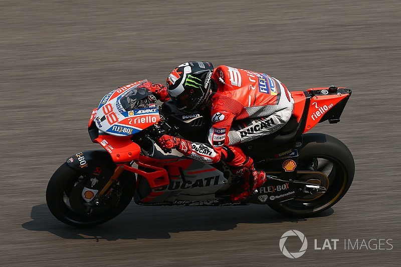 Lorenzo, 2017 versiyon Ducati'ye dönmek istemiyor