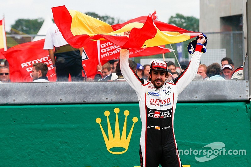 Foto galeri: Fernando Alonso'nun Le Mans galibiyeti sevinci