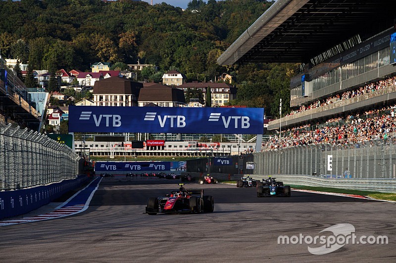 Russell, más cerca del título de F2 tras una sólida victoria