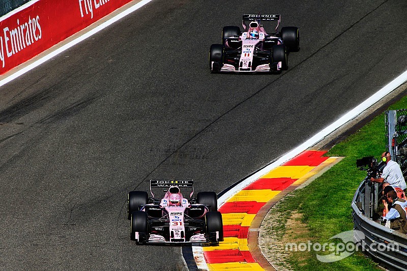 Wolff se diz “incomodado” com incidentes de Ocon e Perez