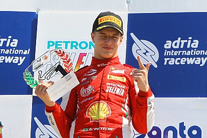 Petecof vê começo de F4 melhor do que esperado